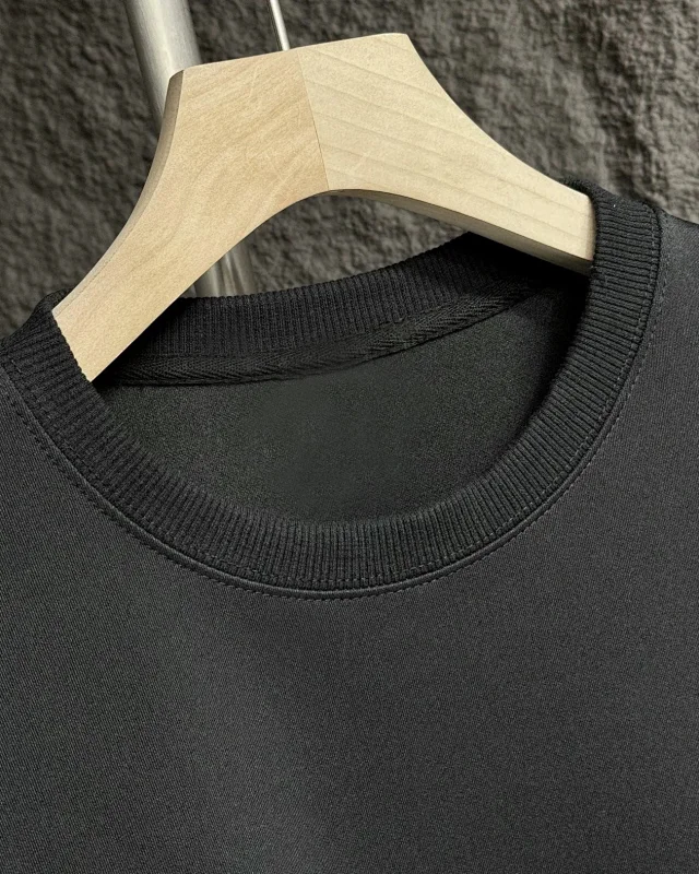 Nike Hoodies & Sweatshirts Crewneck Logo Sweatshirt product detail image 9