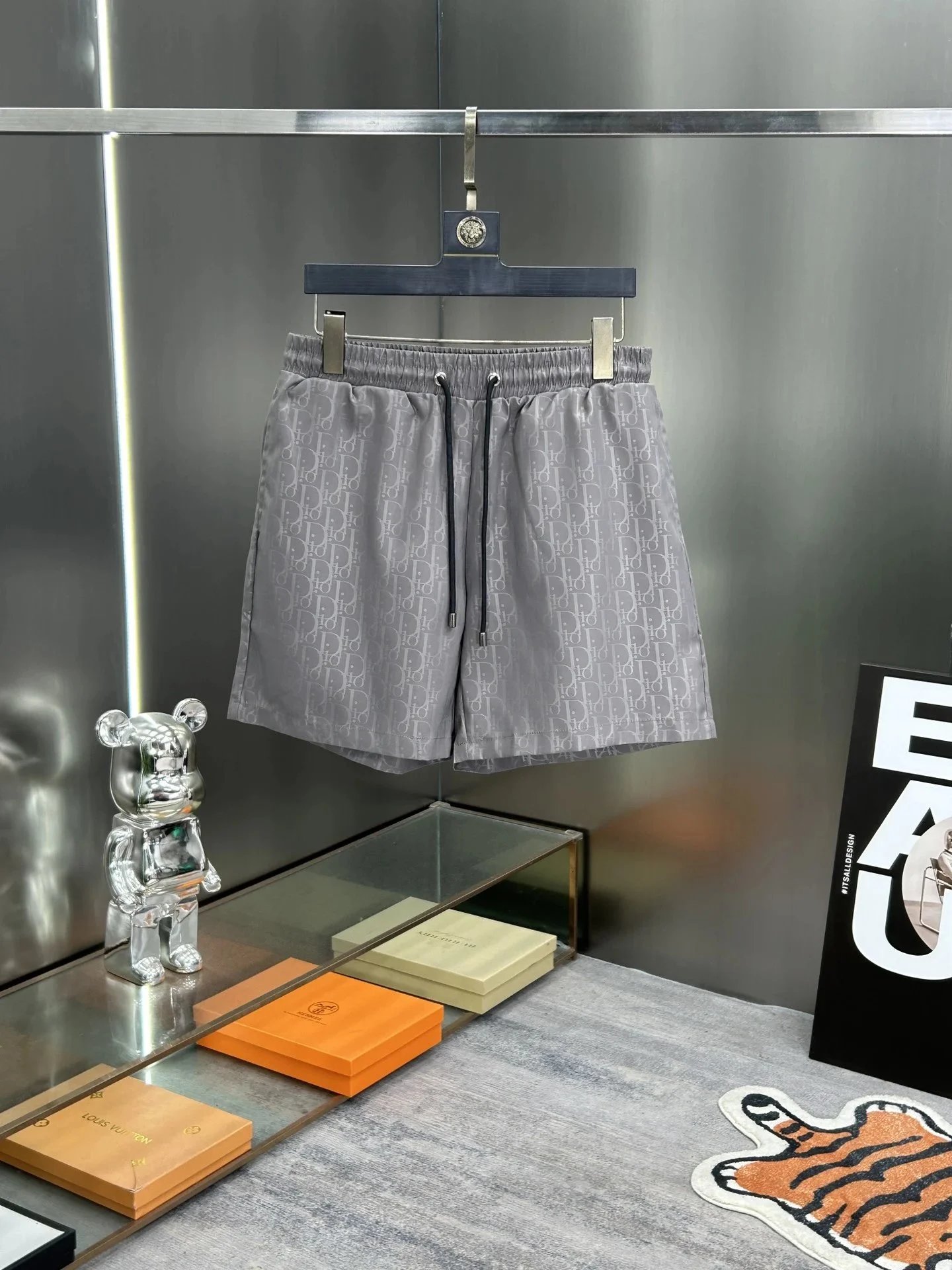 Dior Shorts Elastic-Waist Drawstring Printed — MMJ-023