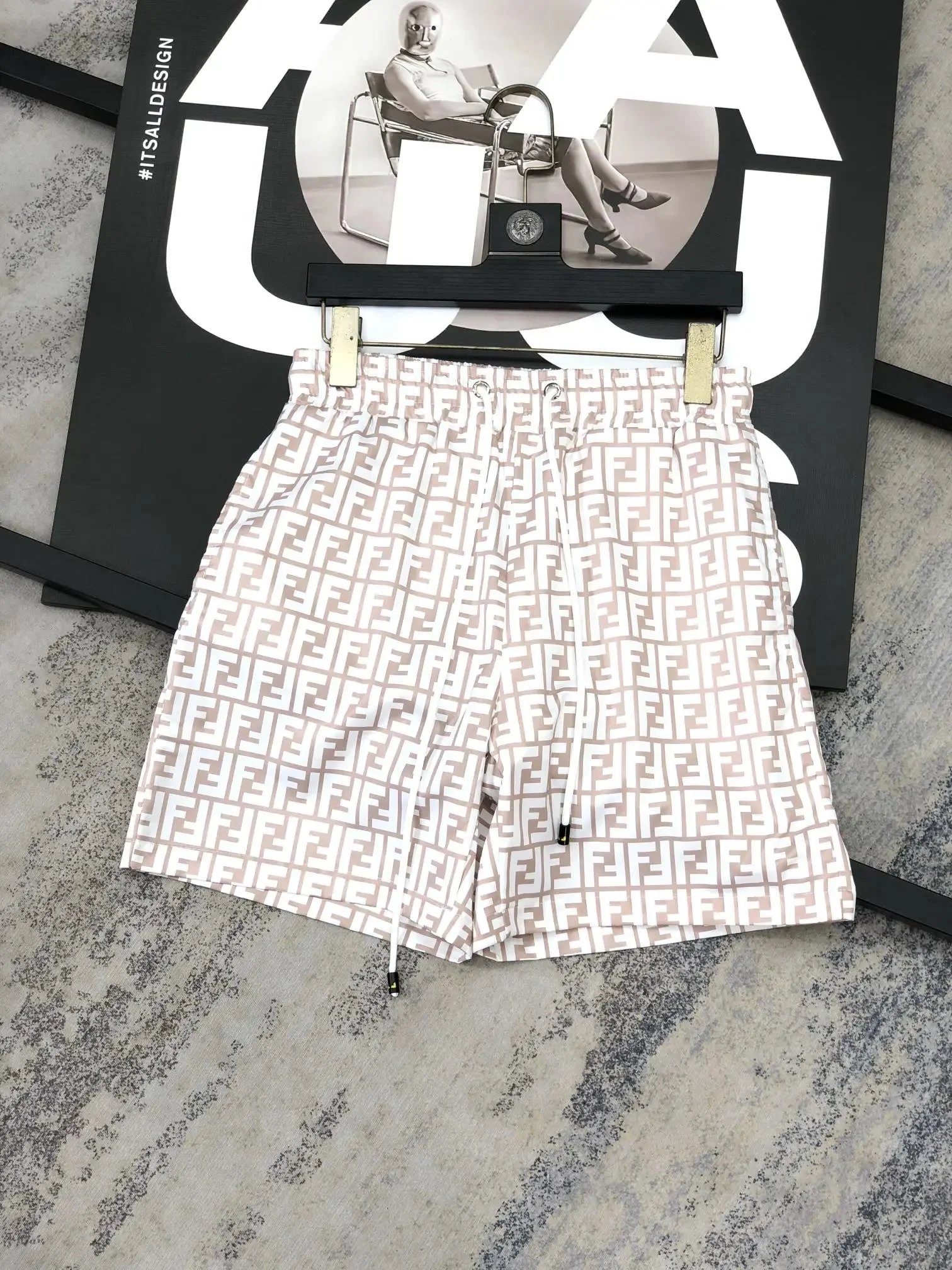Versace Shorts Elastic-Waist Drawstring — MMJ-024