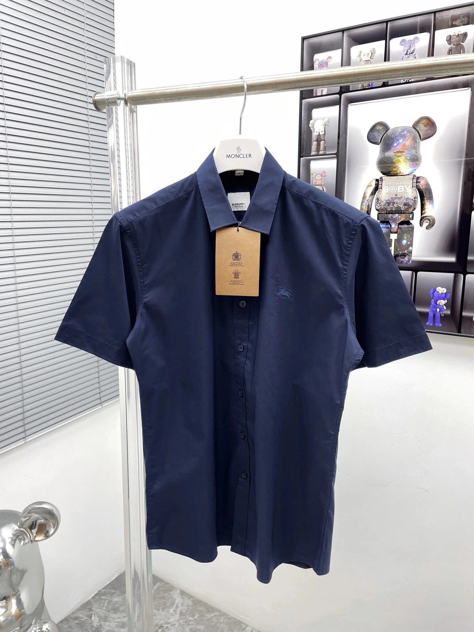Burberry Shirts Short-sleeve button-front plaid shirt — UM026