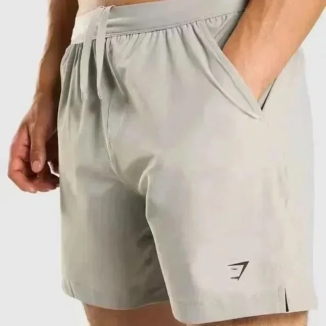 Gymshark Shorts Athletic with elastic waistband and pockets product detail image 4