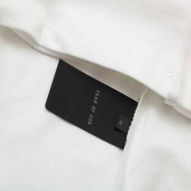 Fear of God Essentials T-Shirts Logo Long-Sleeve T-Shirt product detail image 10