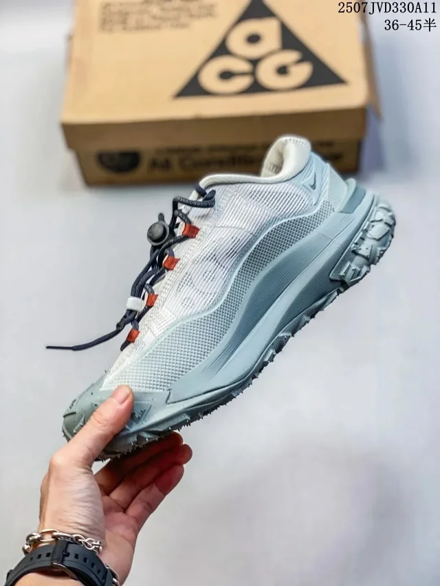 Nike ACG Sneakers Mesh Trail with Toggle Laces and Lug Sole product detail image 6