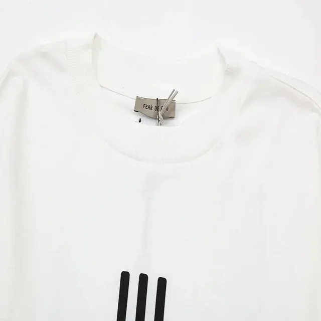 Fear of God Essentials T-Shirts Logo Long-Sleeve T-Shirt product detail image 5