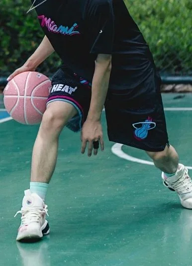 Miami Heat Shorts Basketball with team graphics product detail image 7