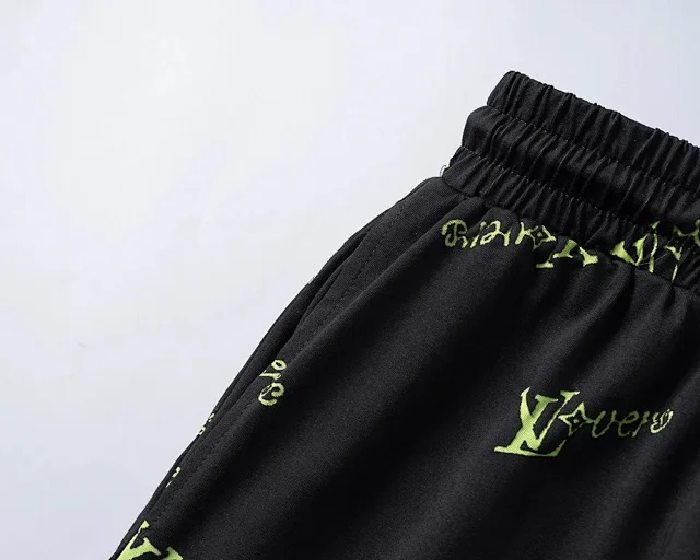 Louis Vuitton Matching Sets Monogram Short-Sleeve T-Shirt and Shorts Set product detail image 10
