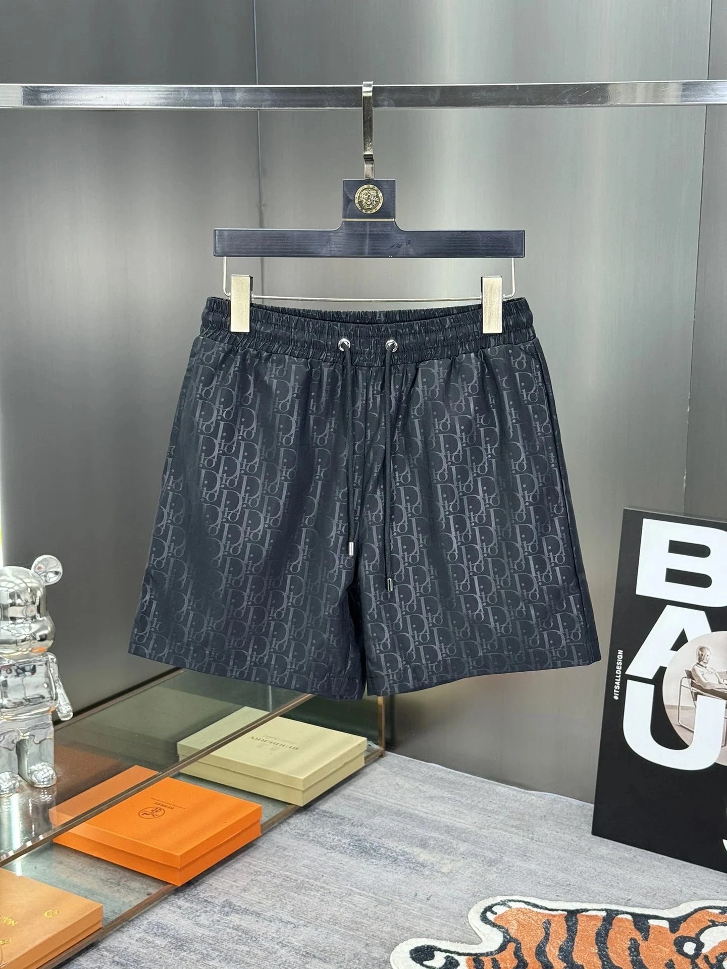 Dior Shorts Elastic-Waist Drawstring Printed — MMJ-020