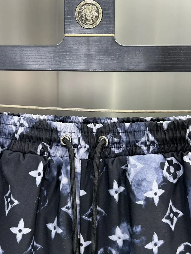 Dior Shorts Elastic-Waist Drawstring Printed product detail image 10