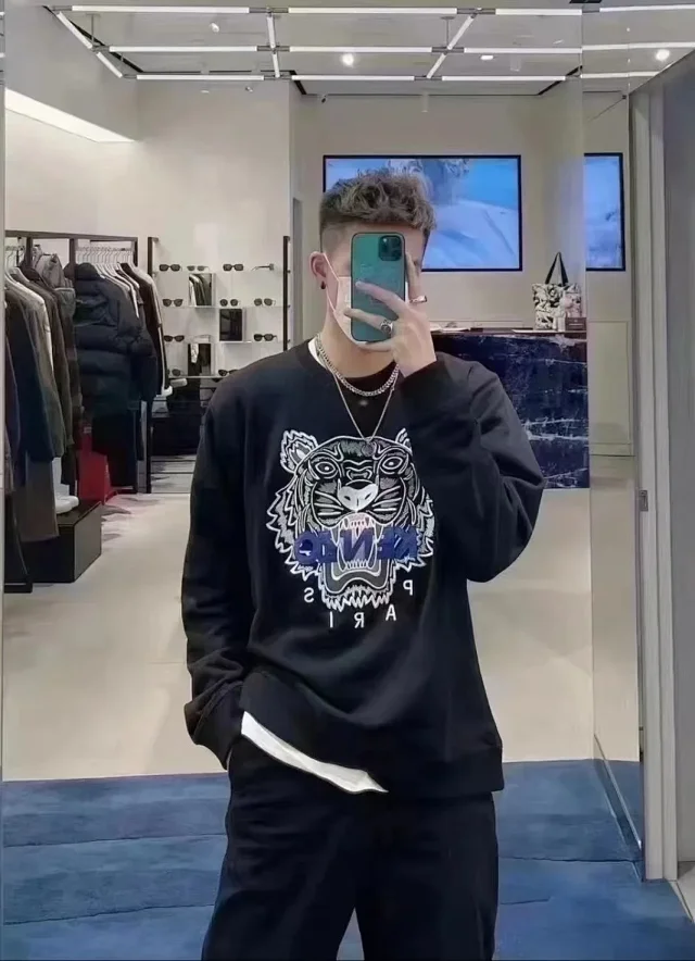 Kenzo Hoodies & Sweatshirts Tiger Logo Crewneck Sweatshirt product detail image 4