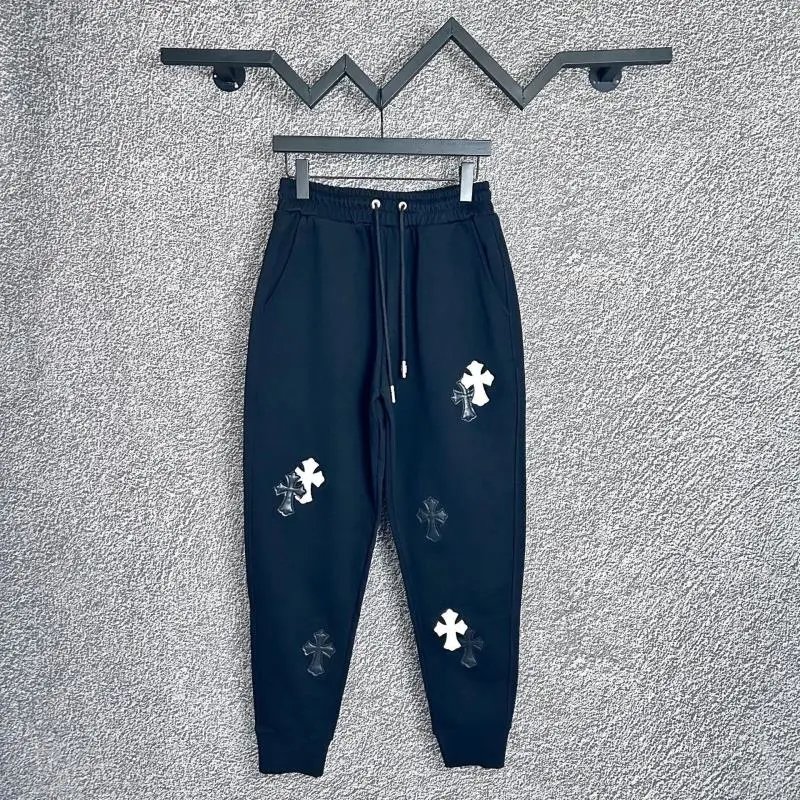 Design Embroidered Logo Sweatpants Black - 15