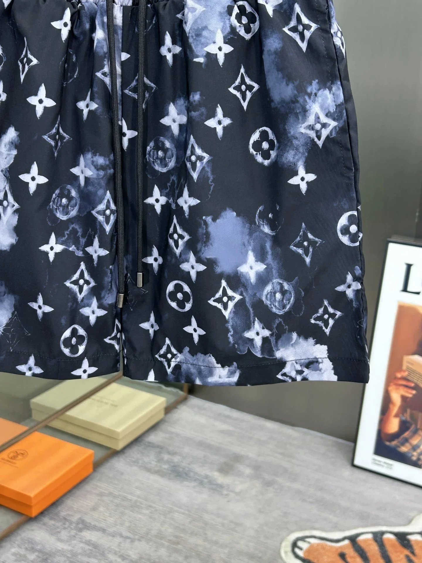 Dior Shorts Elastic-Waist Drawstring Printed image 8