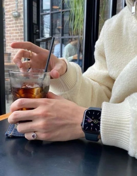 Apple Watch Series 8