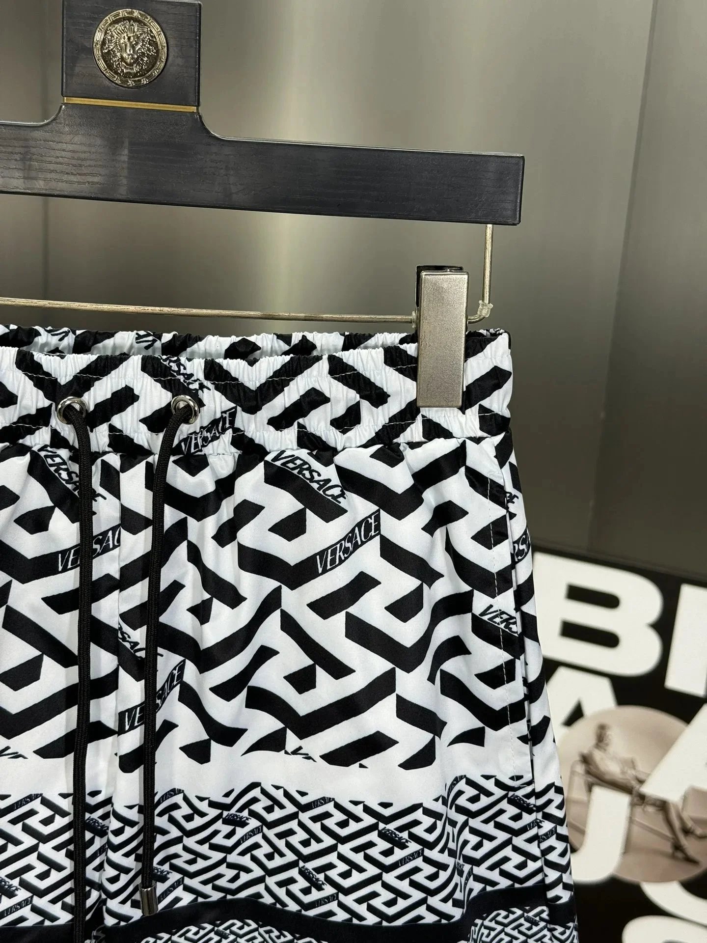 Versace Shorts Elastic-Waist Drawstring image 9