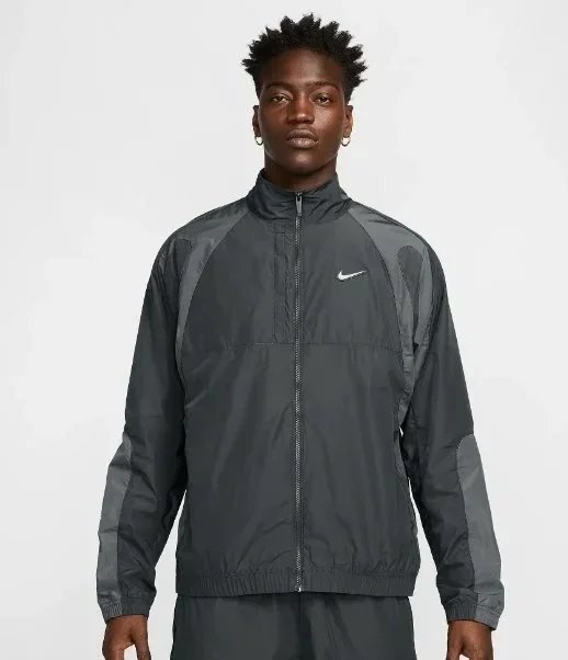 Nike Hoodies & Sweatshirts Pullover hoodie with kangaroo pocket — 16