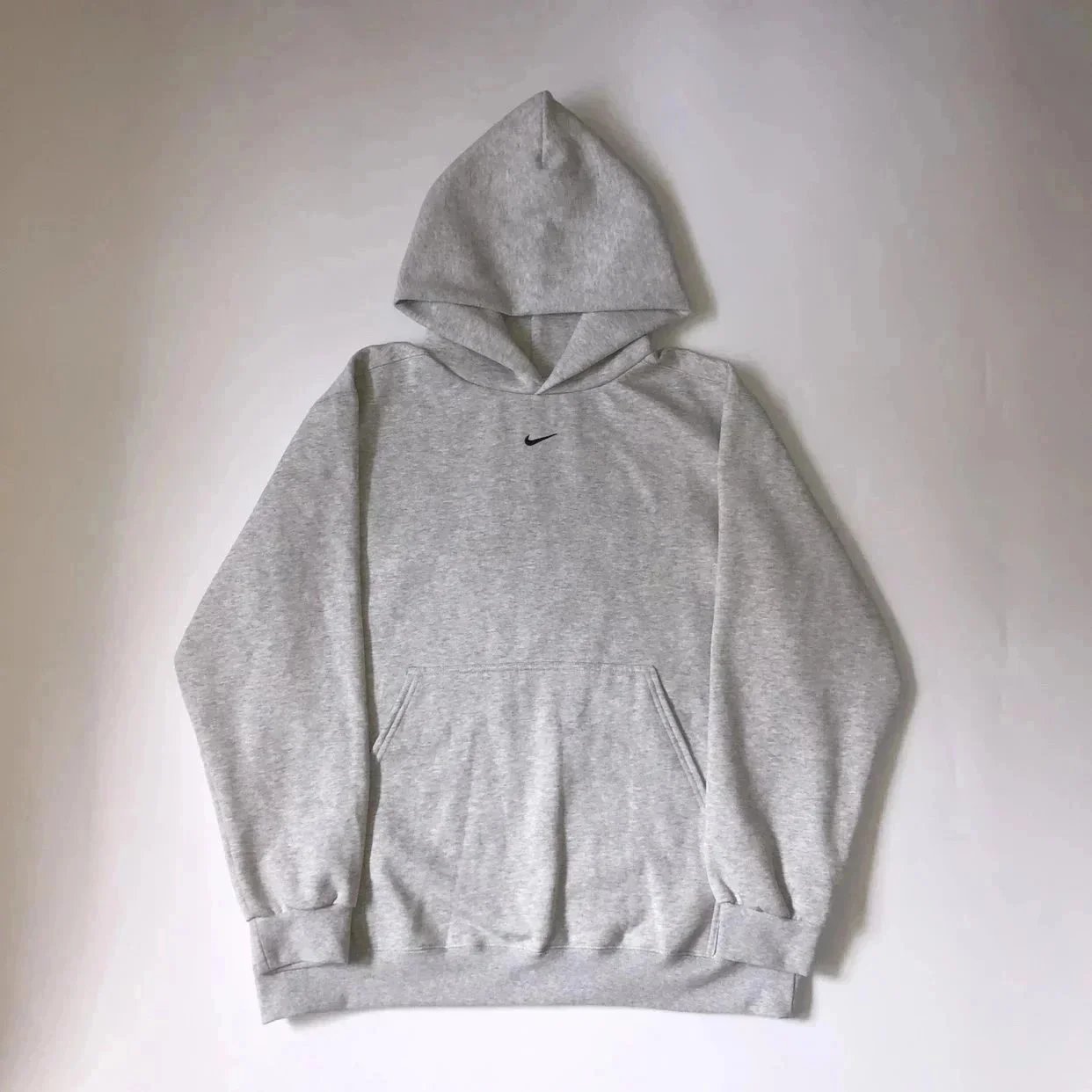 Nike Hoodies & Sweatshirts Pullover hoodie with kangaroo pocket — 04