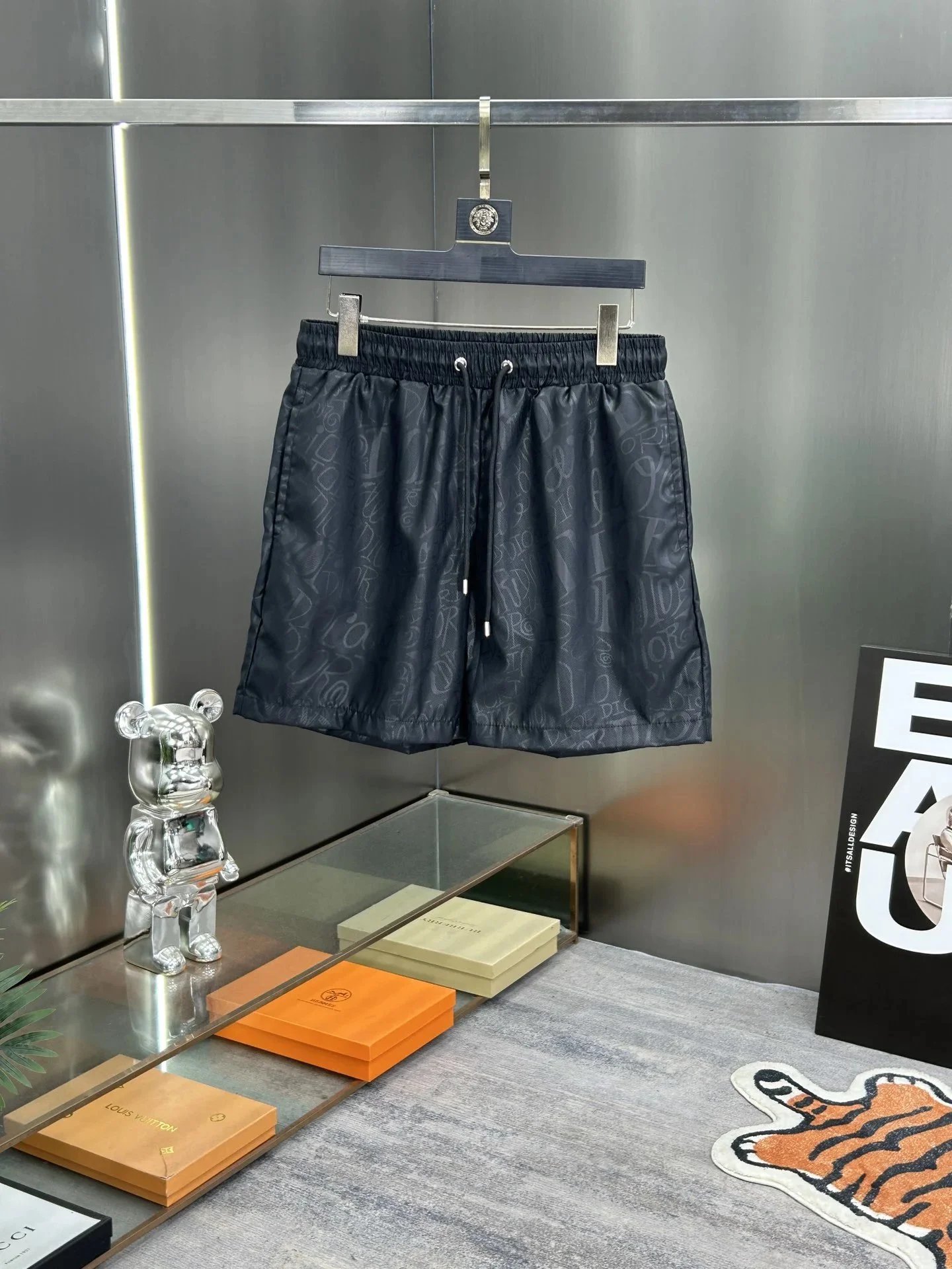 Dior Shorts Elastic-Waist Drawstring Printed — MMJ-022