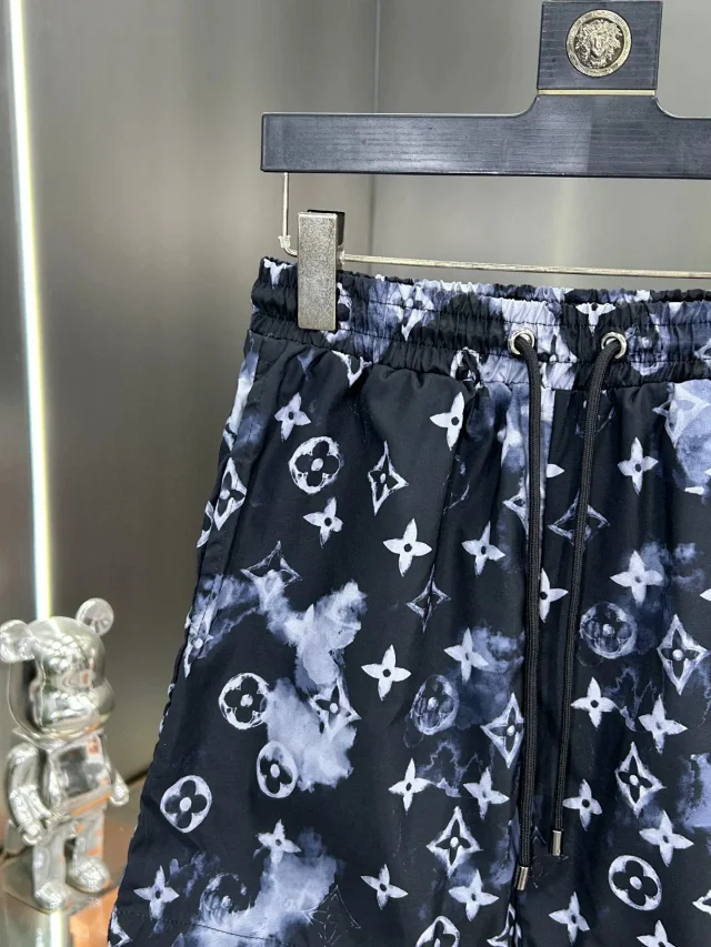 Dior Shorts Elastic-Waist Drawstring Printed product detail image 11