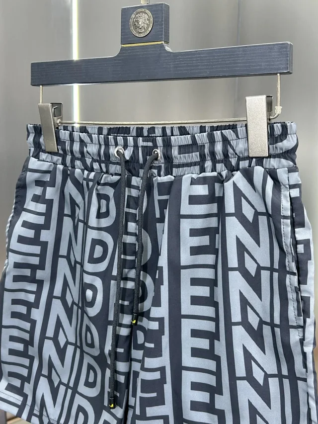 Versace Shorts Elastic-Waist Drawstring product detail image 11