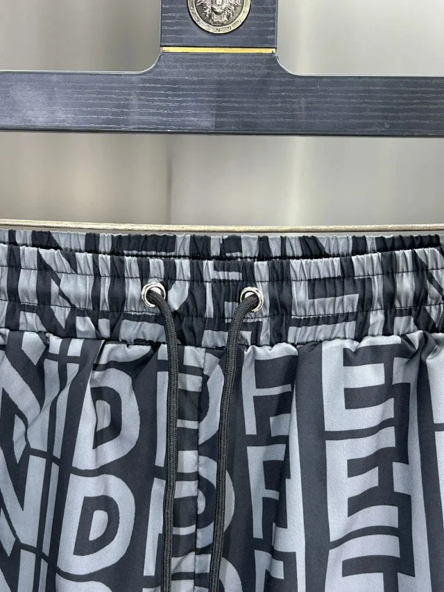 Versace Shorts Elastic-Waist Drawstring product detail image 14