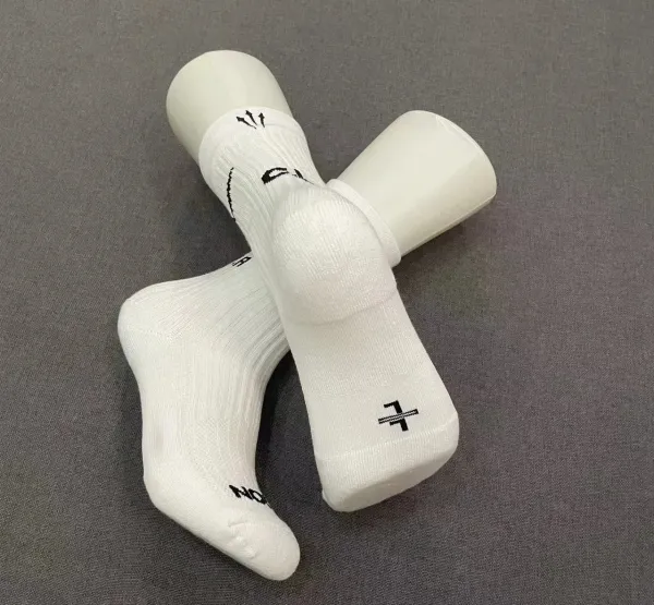 IH NOM UH NIT Socks Black - 16