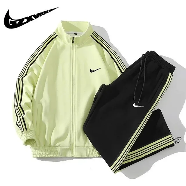 Nike Hoodies & Sweatshirts Pullover hoodie with kangaroo pocket product detail image 8