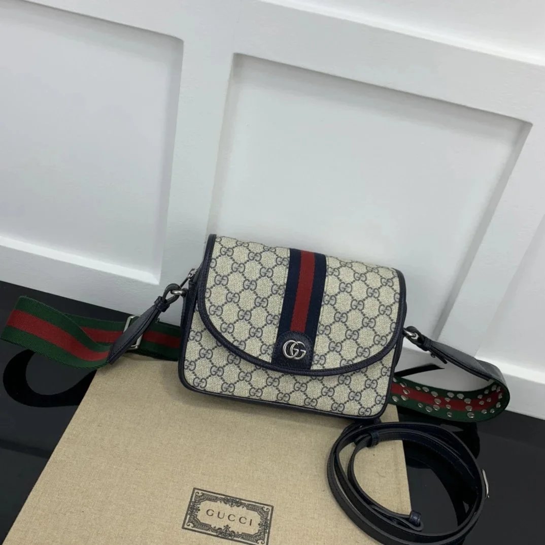 P580A(722117-3)W23xH17xD7cm - 148180