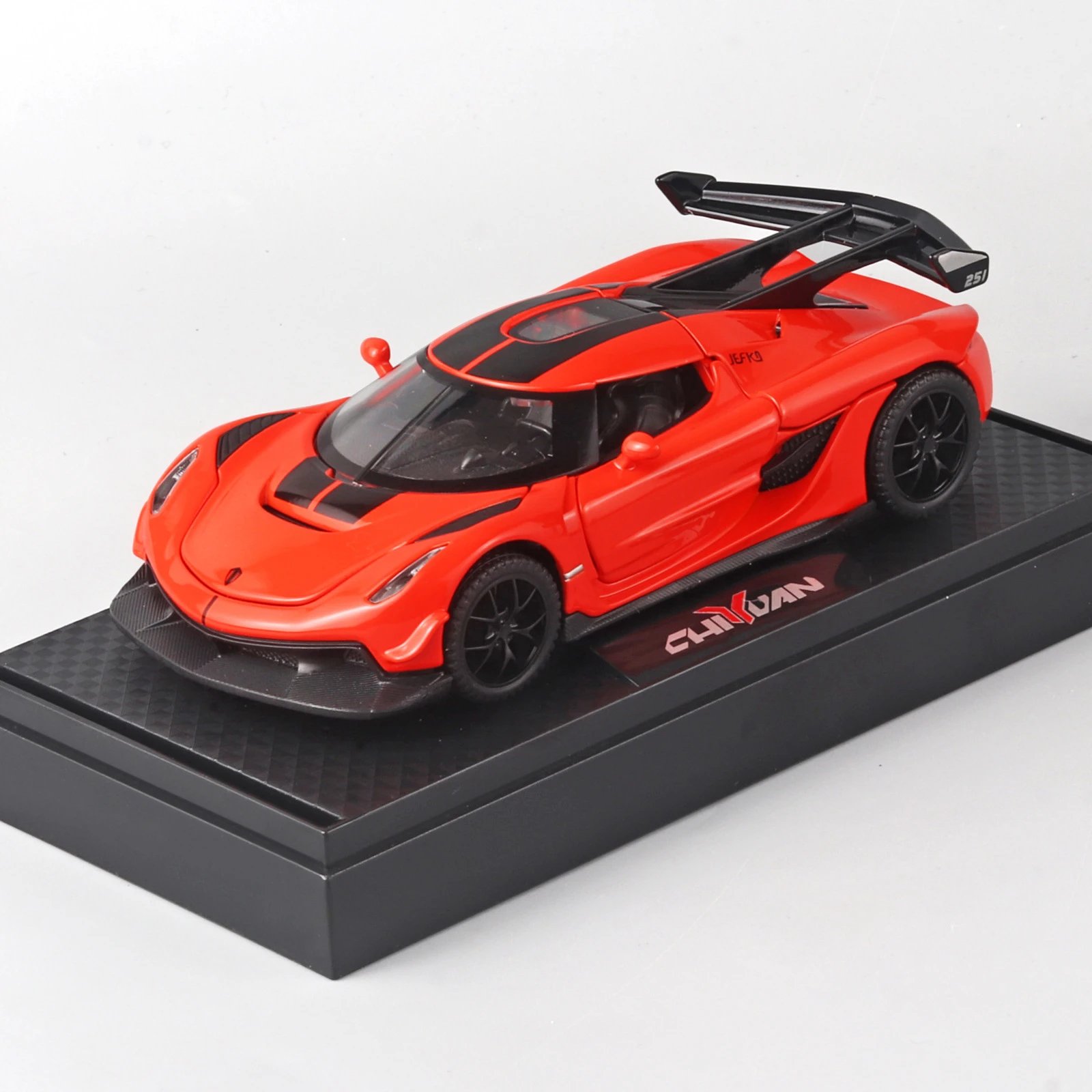 1：32 Koenigsag-Base Box-Orange