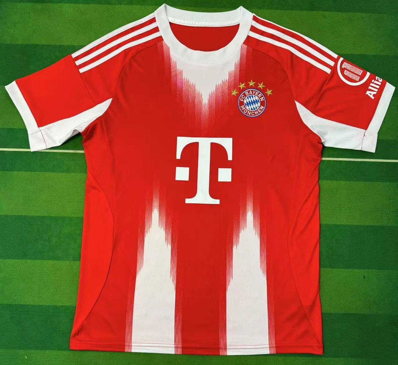 2526 Bayern home SKU image