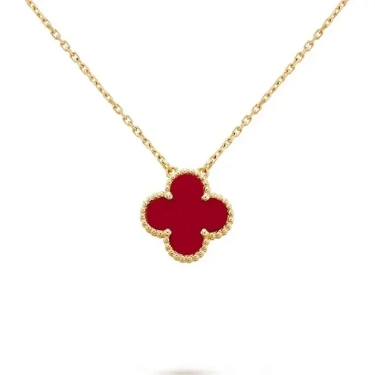 Van Cleef & Arpels Jewelry Four-leaf clover pendant necklace — 19