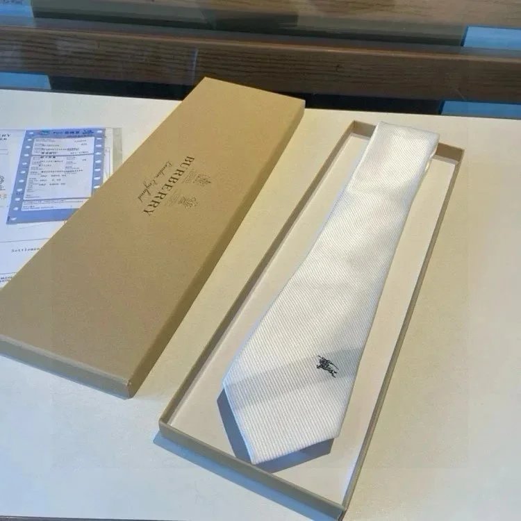 Burberry Tie photo 2