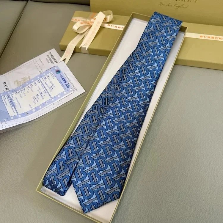 Burberry Tie photo 7