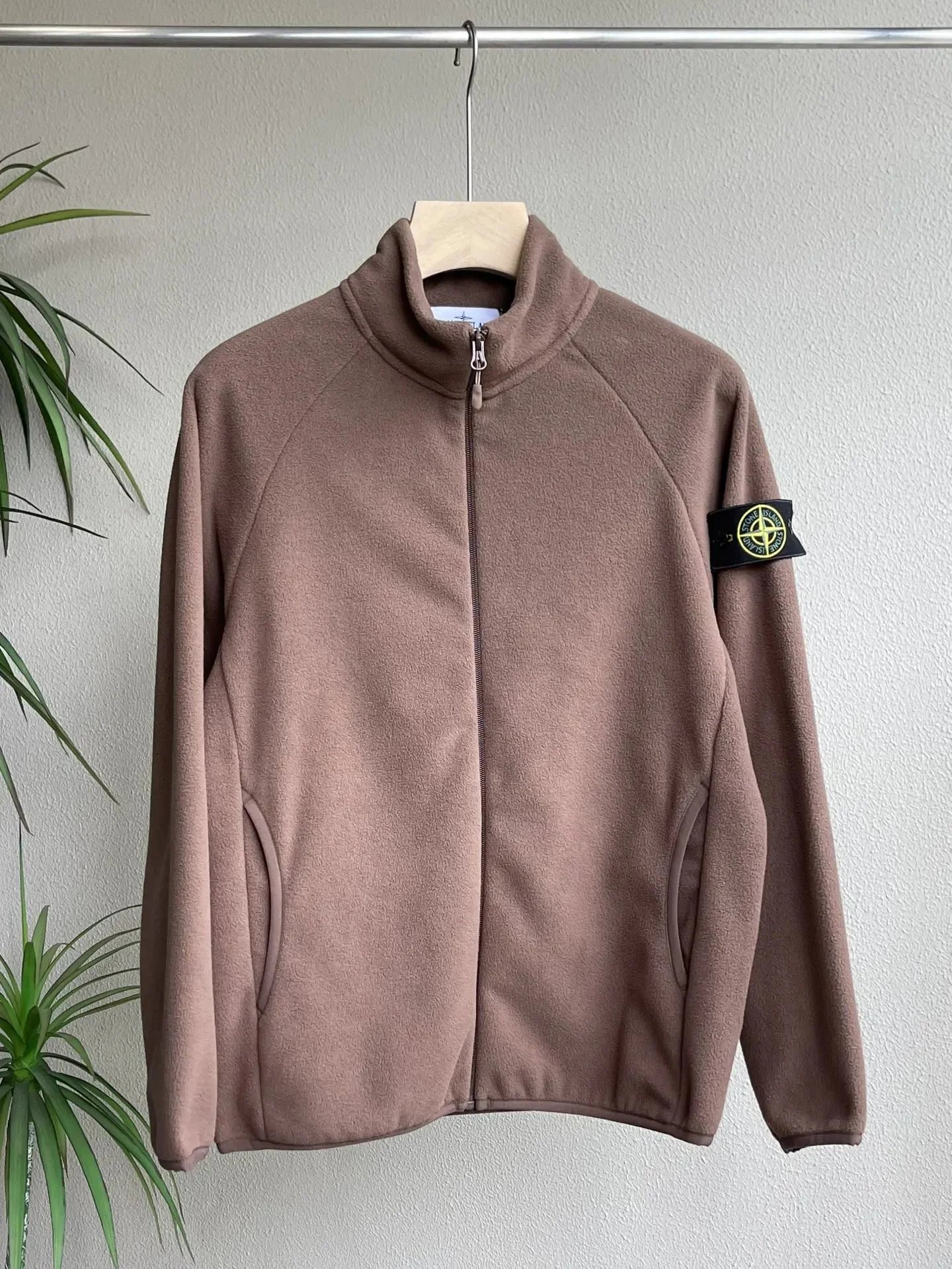 B SKU image