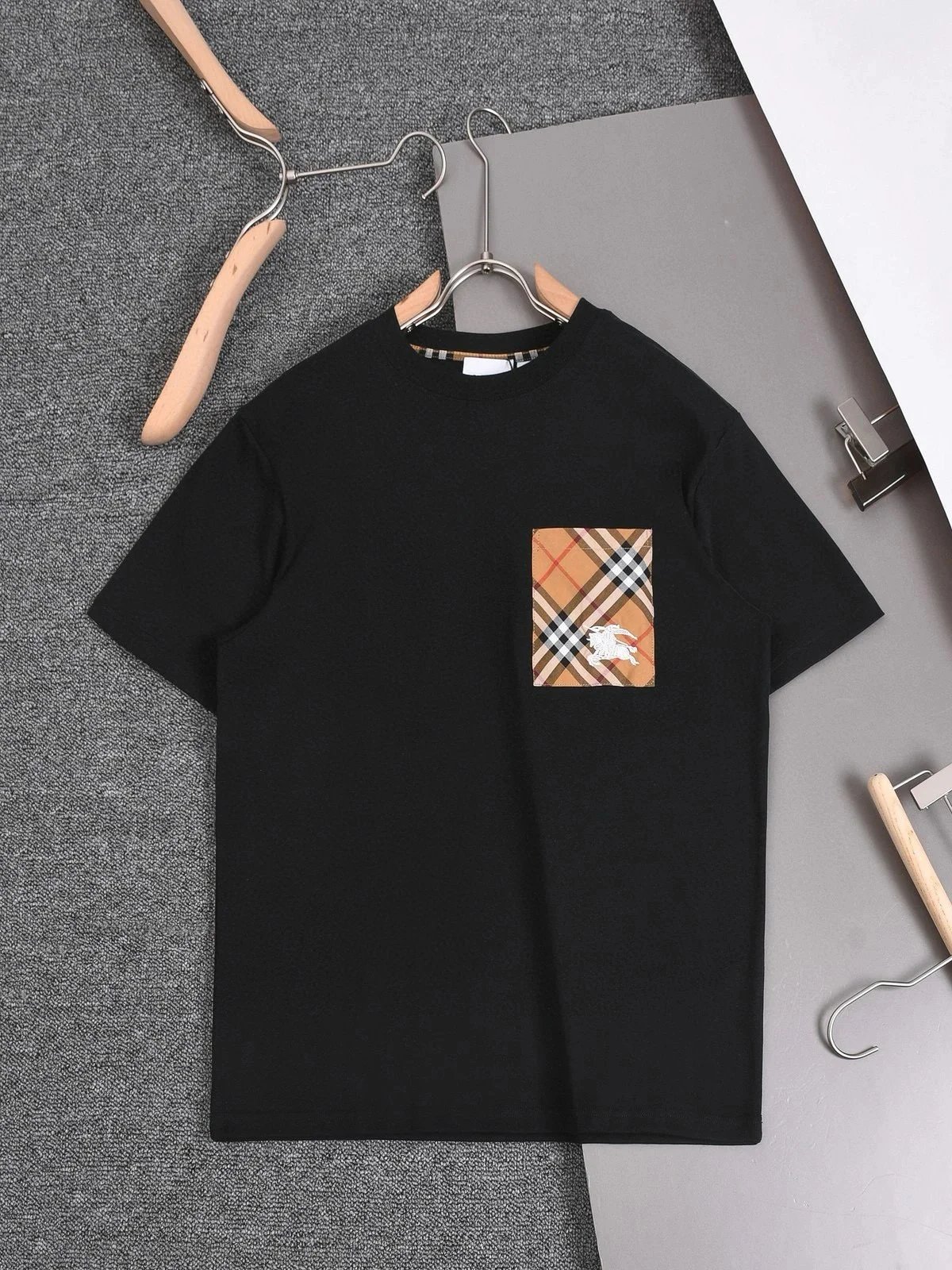 Zhongshan Embroidered Short Sleeve T-Shirt