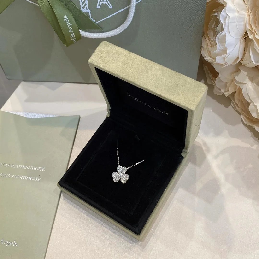 Van Cleef & Arpels Alhambra Necklace