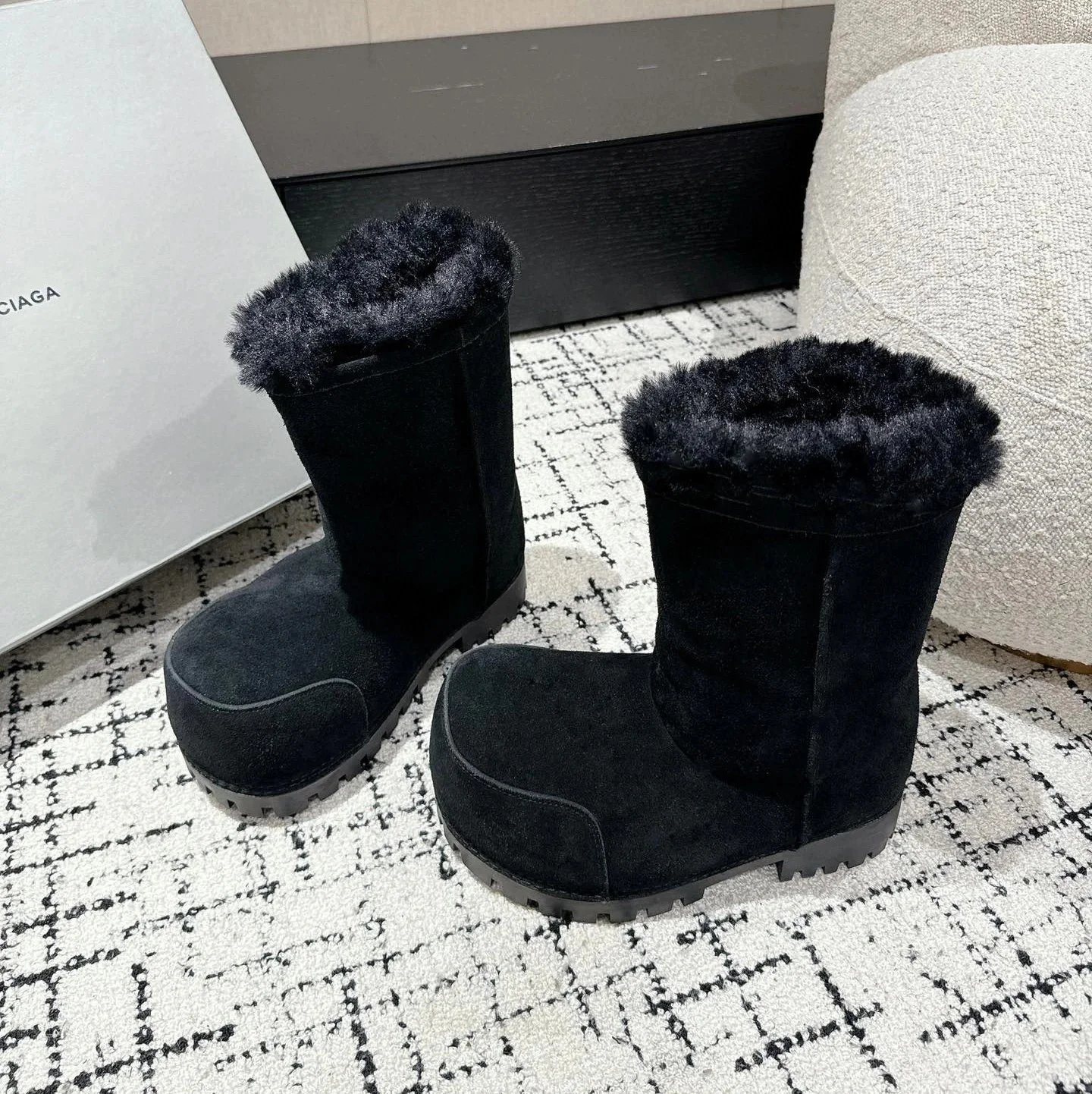 Alaska Fur Snow Boot photo 5