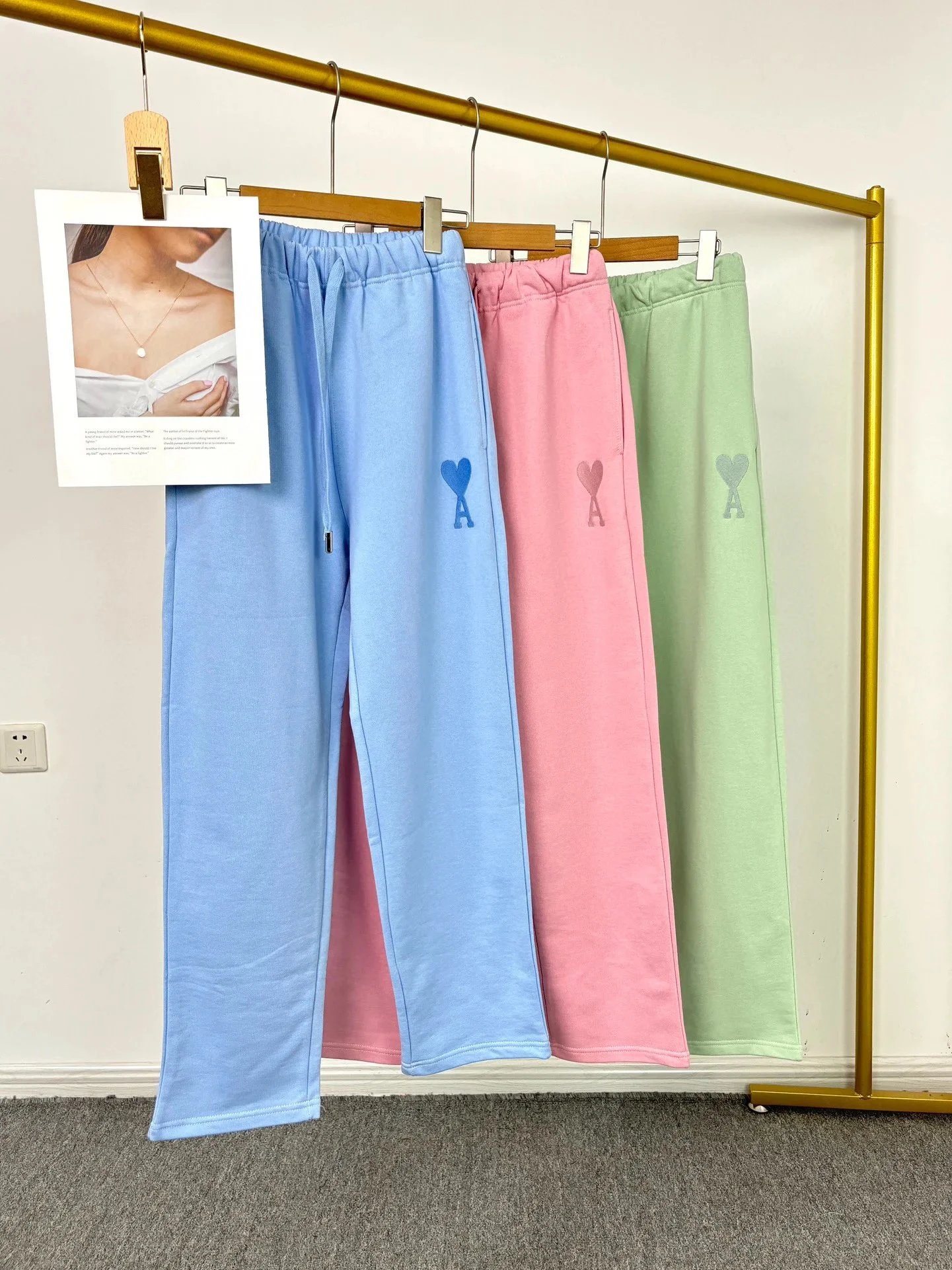 Ami Paris Heart Logo Sweatpants Sweatpants