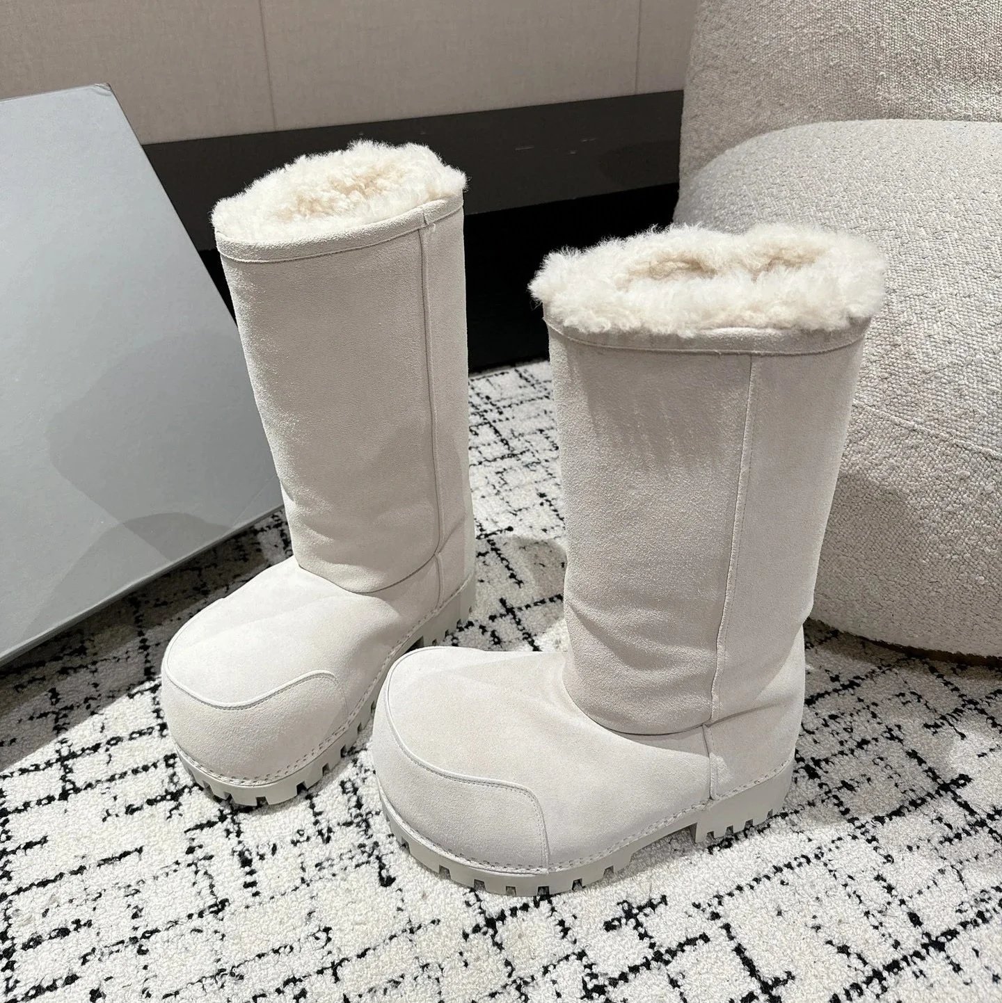 Alaska Fur Snow Boot photo 4