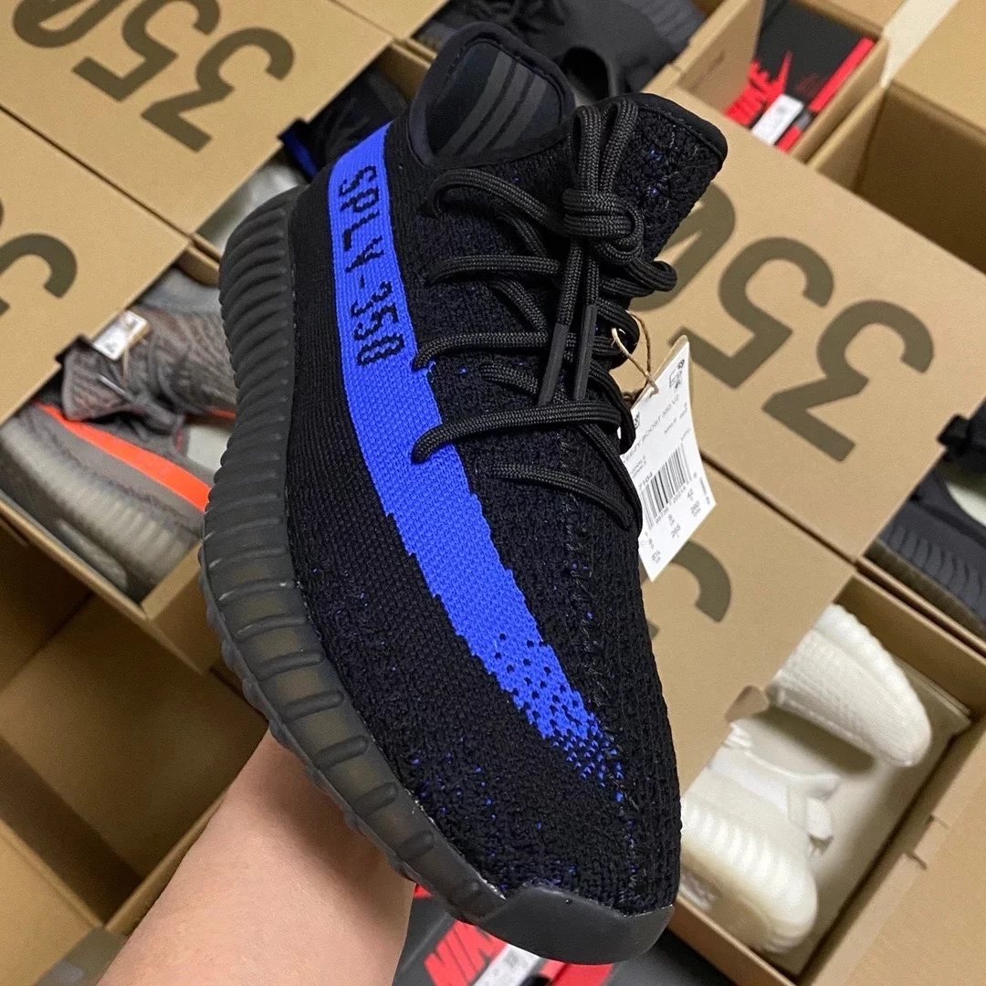 Coconut 350 Black Blue GY7164
