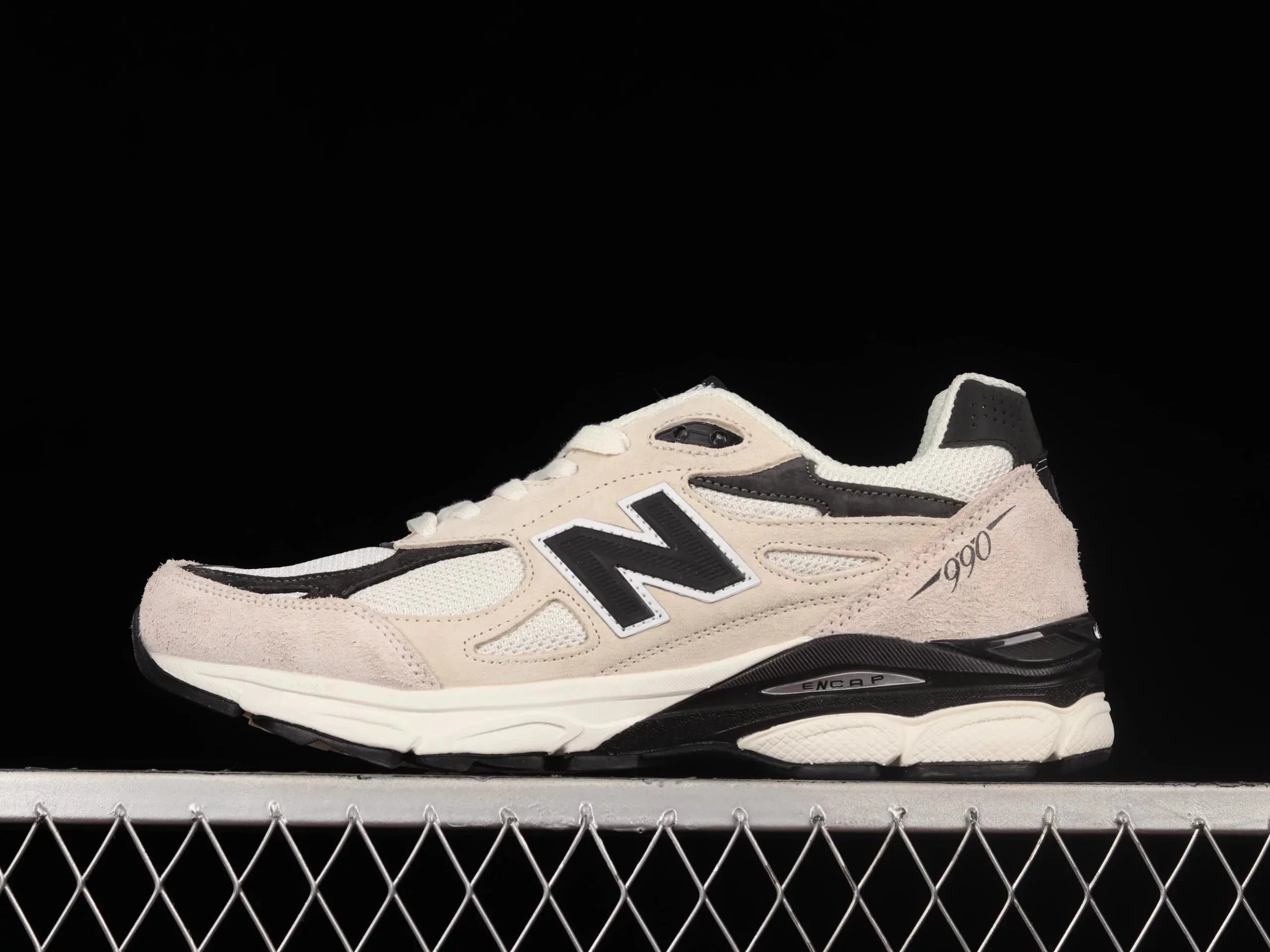 New Balance M990AD3 meter yellow black