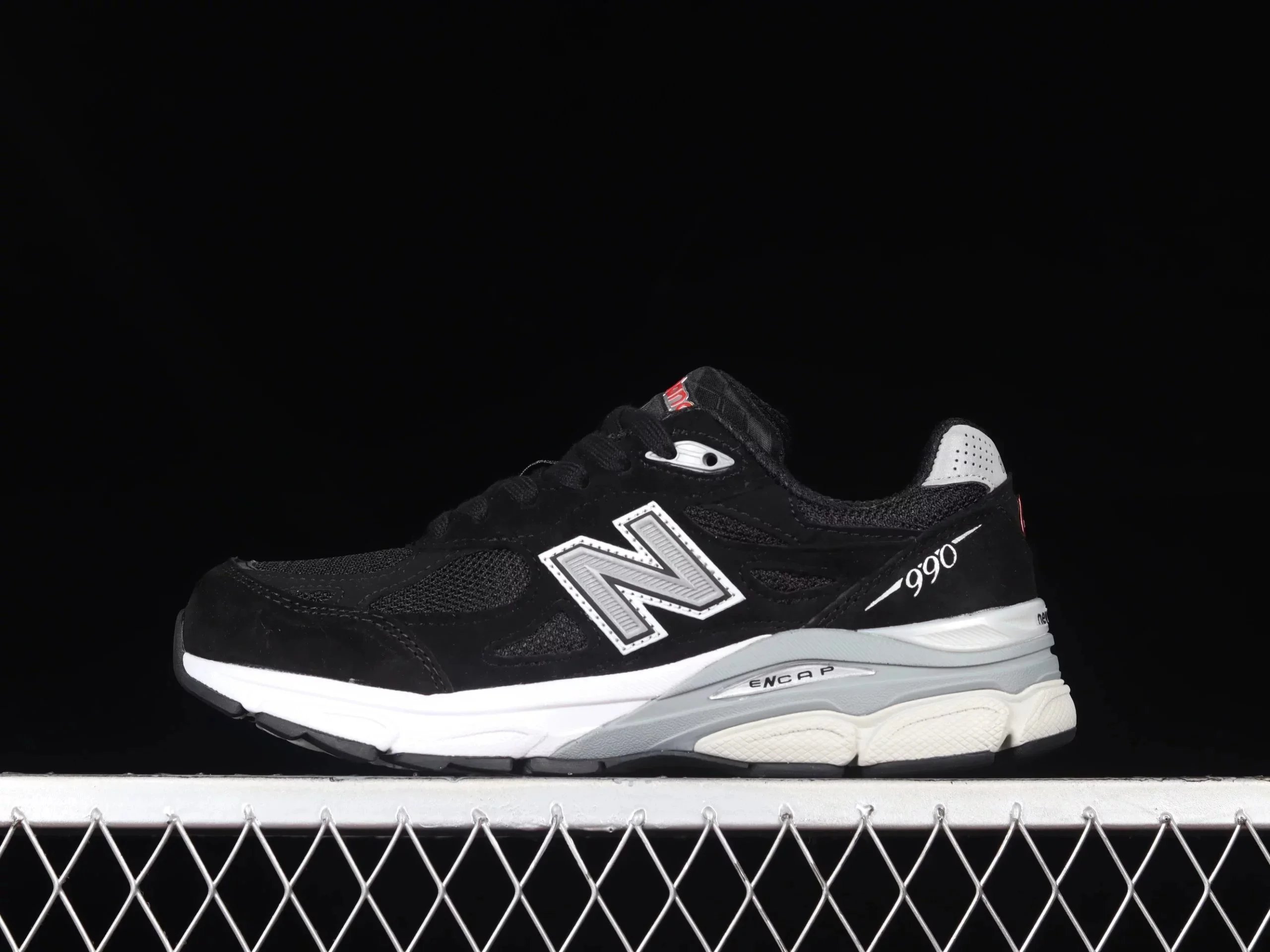 New Balance M990BS3 Black and White