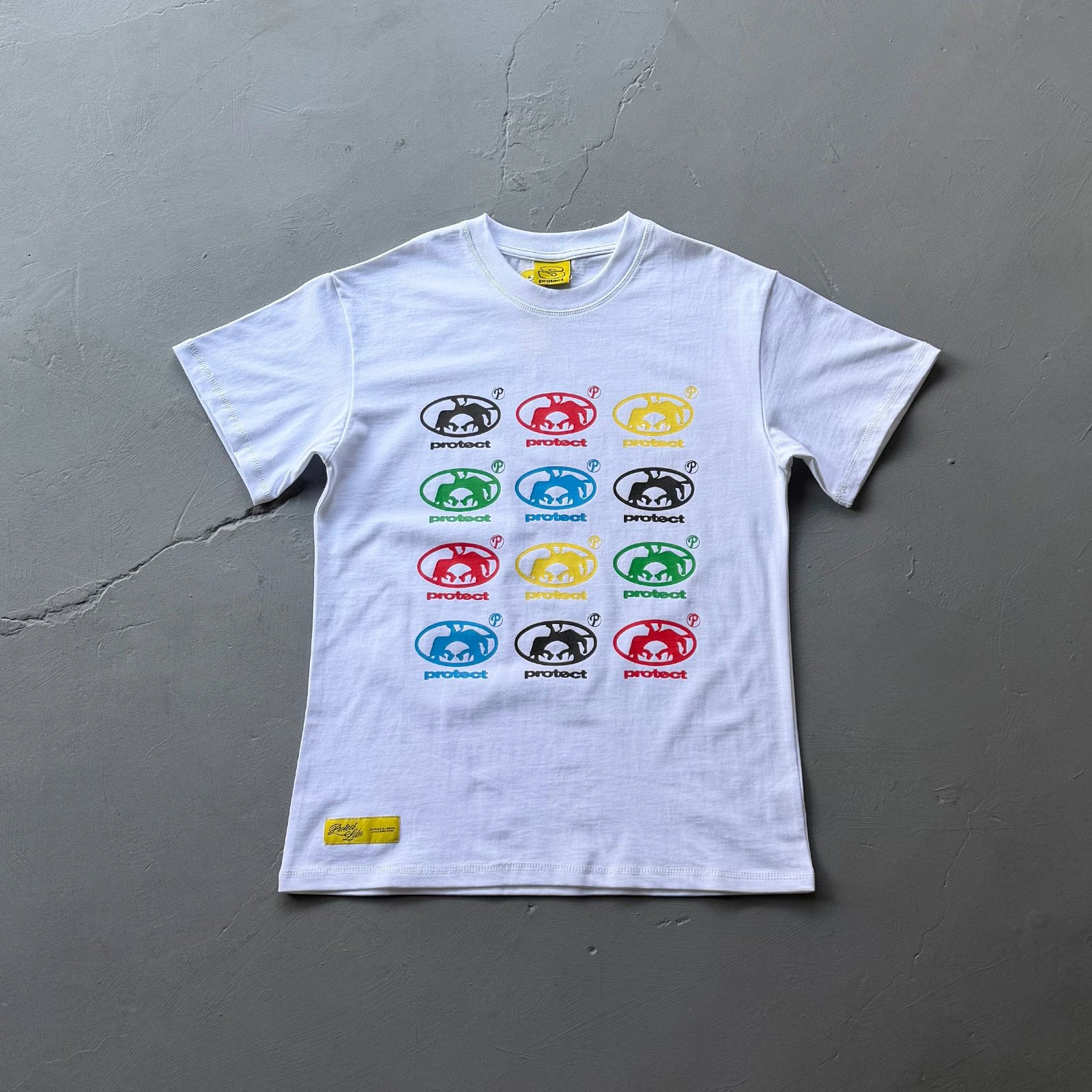 R02/White