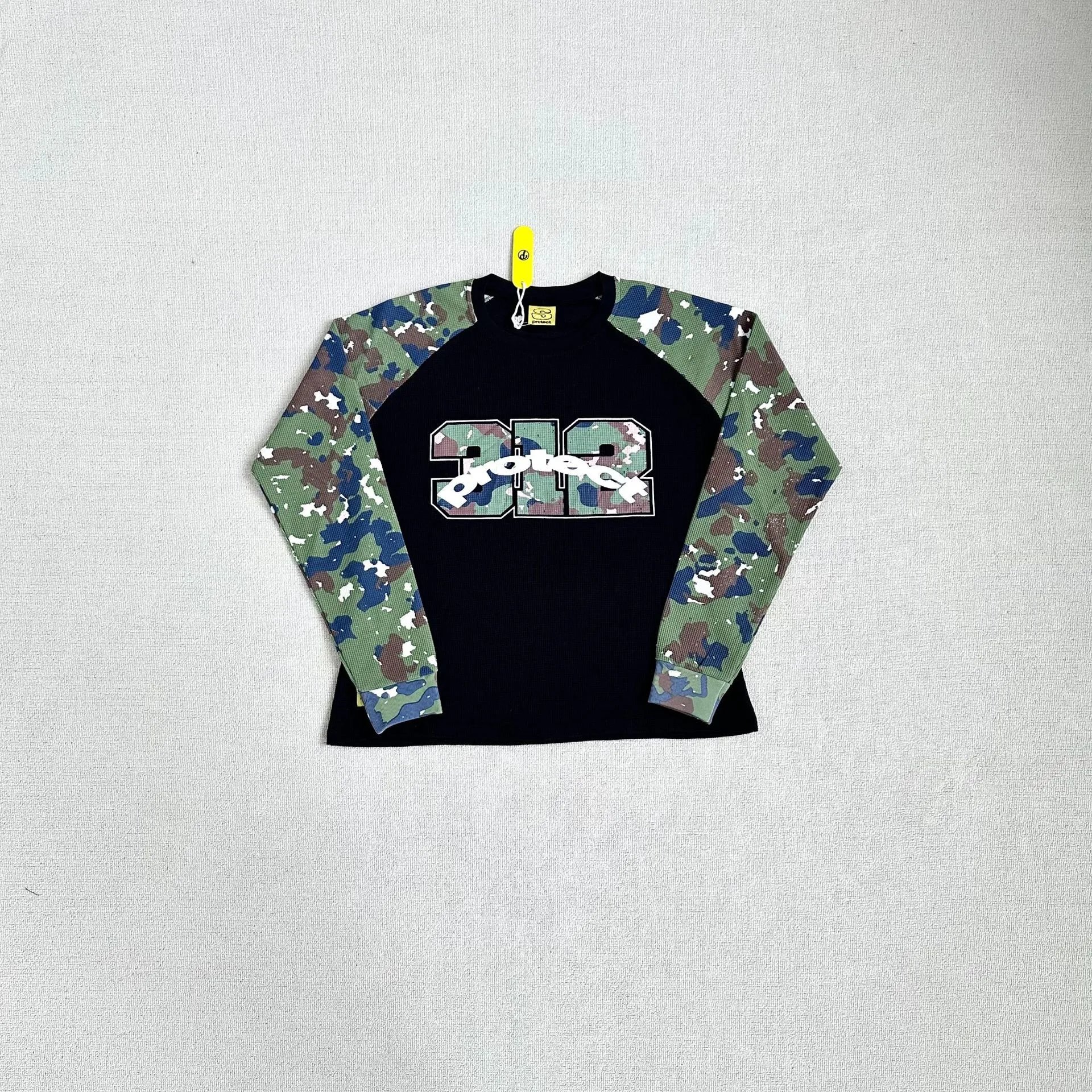 Camo Sleeve Waffle/Black