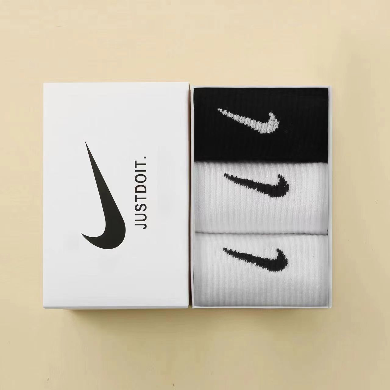 3 pairs [white+white+black]