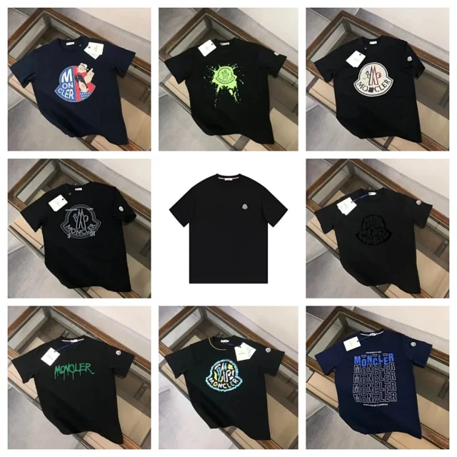 Moncler T-Shirts Short-Sleeve Logo Graphic T-Shirt product detail image 1