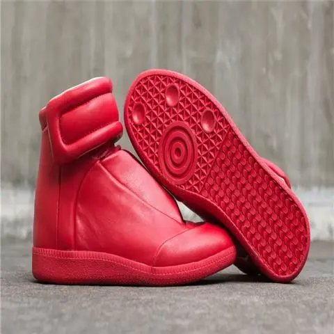 Sports Shoes photo 4