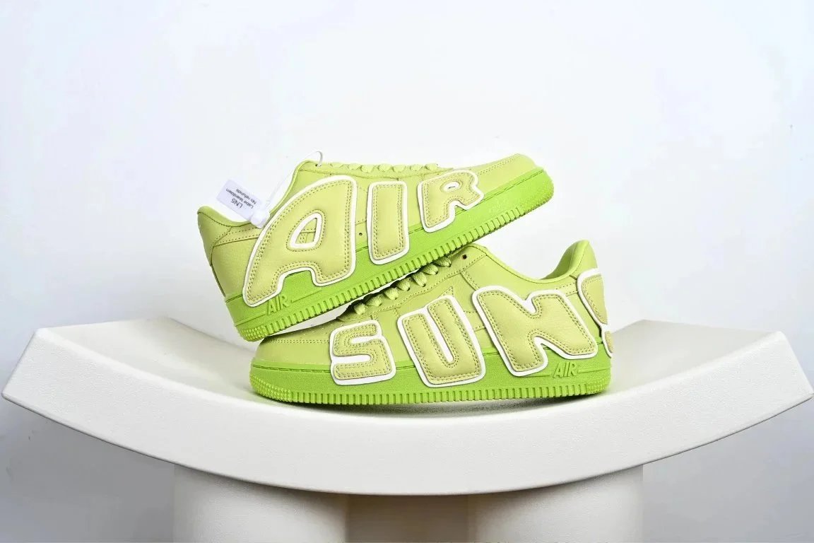 Nike x Supreme Air Force 1 Low Sneakers — Lime