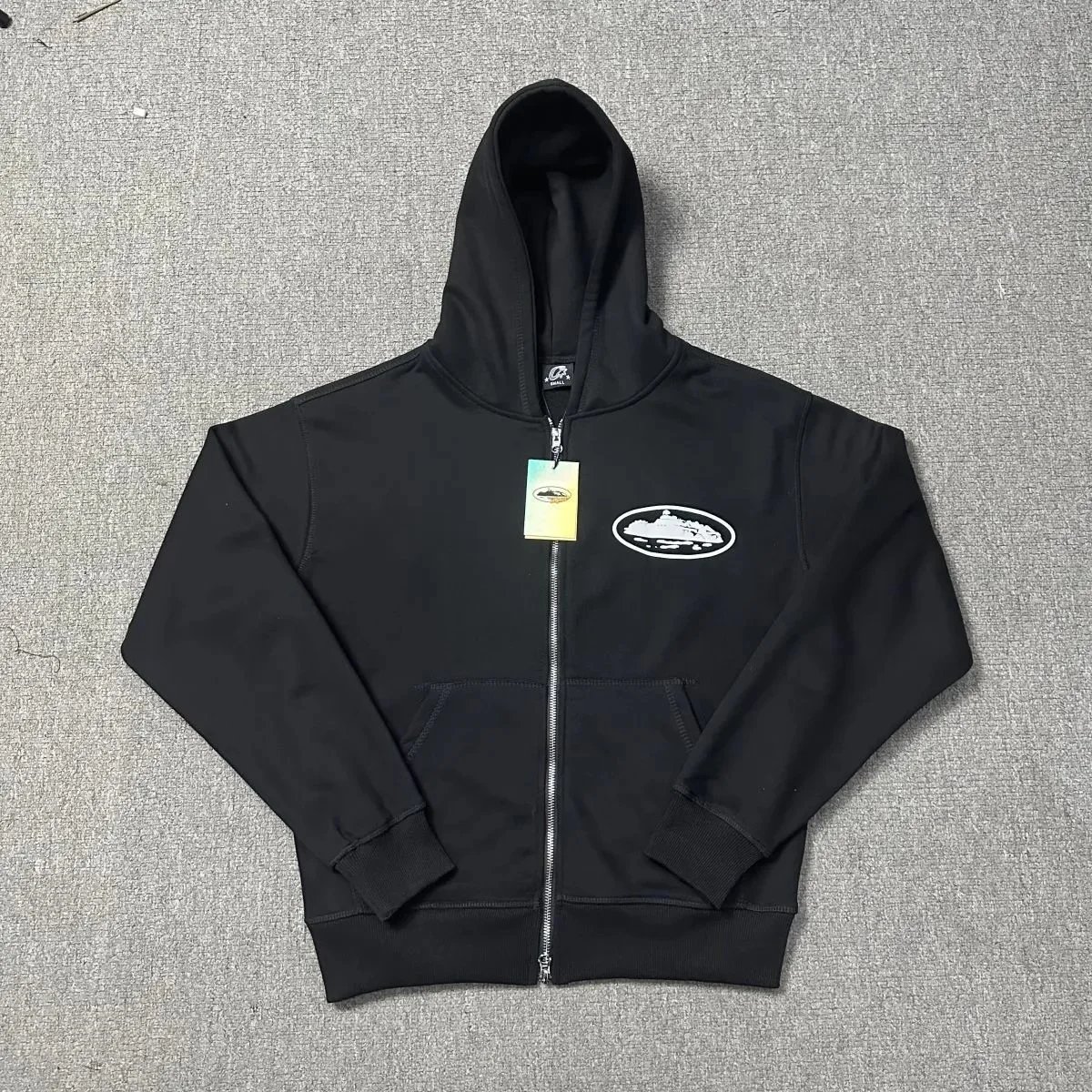 Corteiz Alcatraz Logo Zip-Up Hoodie in Black product photo 3
