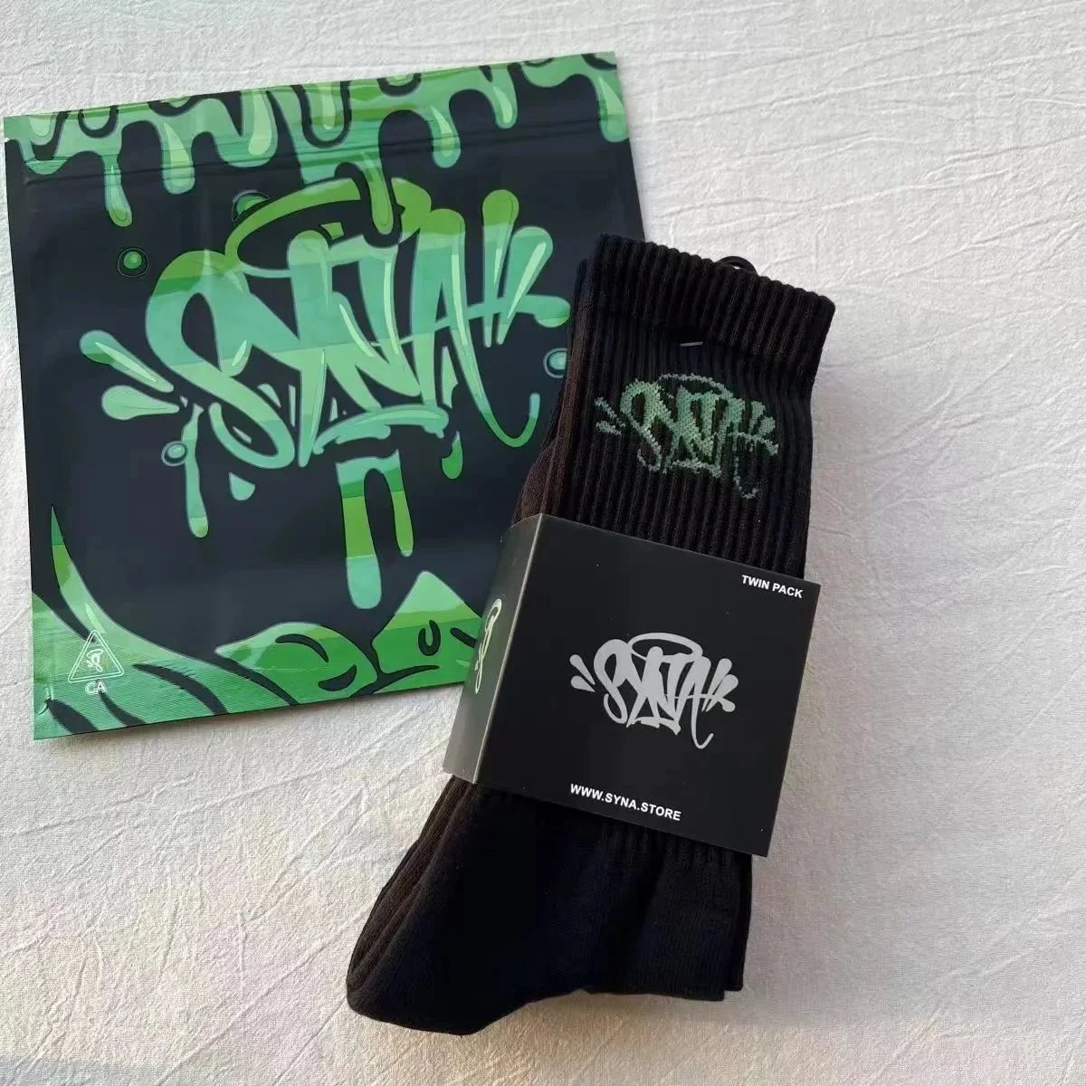 Syna Black Socks