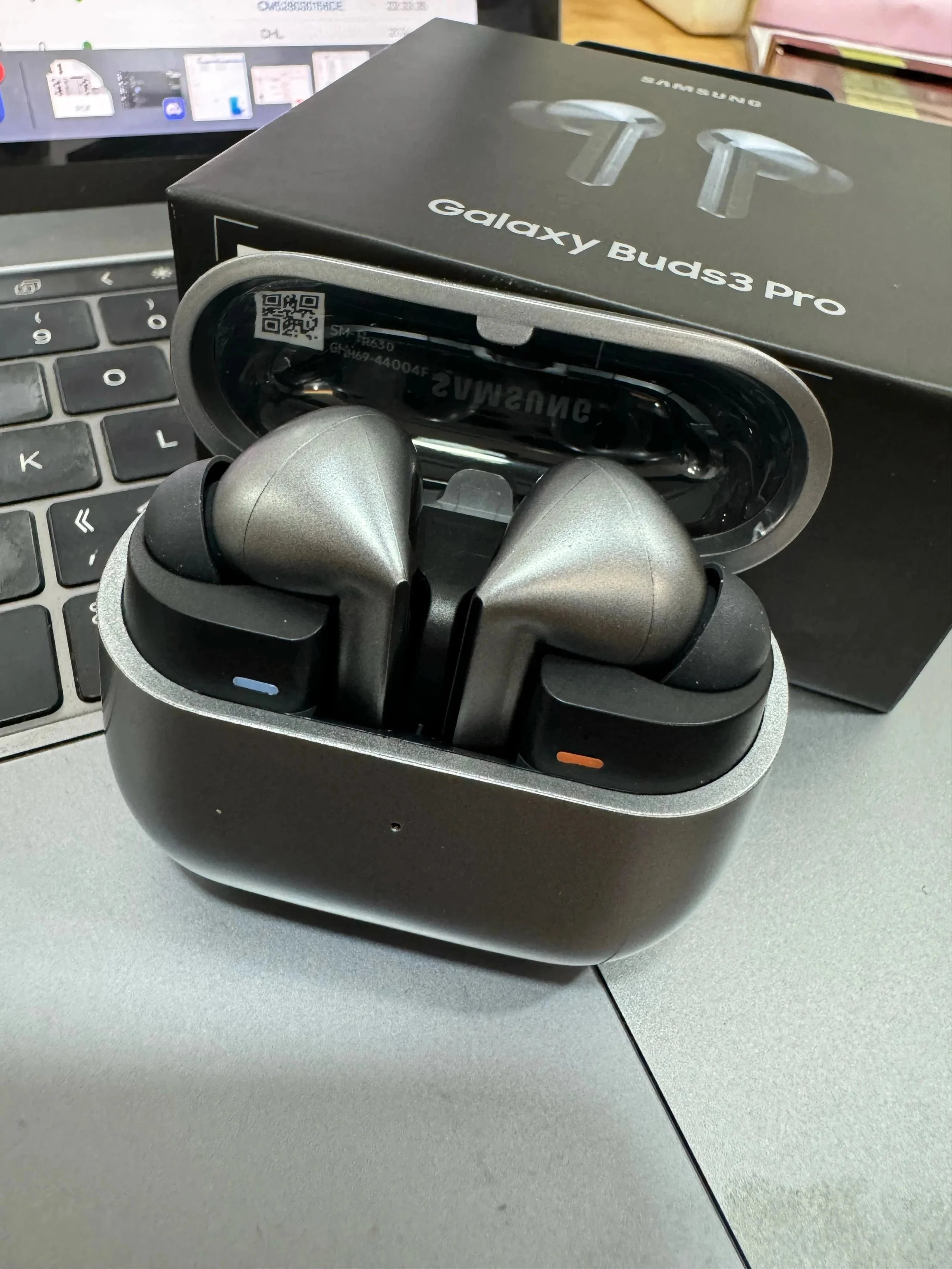 Samsung Galaxy Buds3 Pro Wireless Earbuds