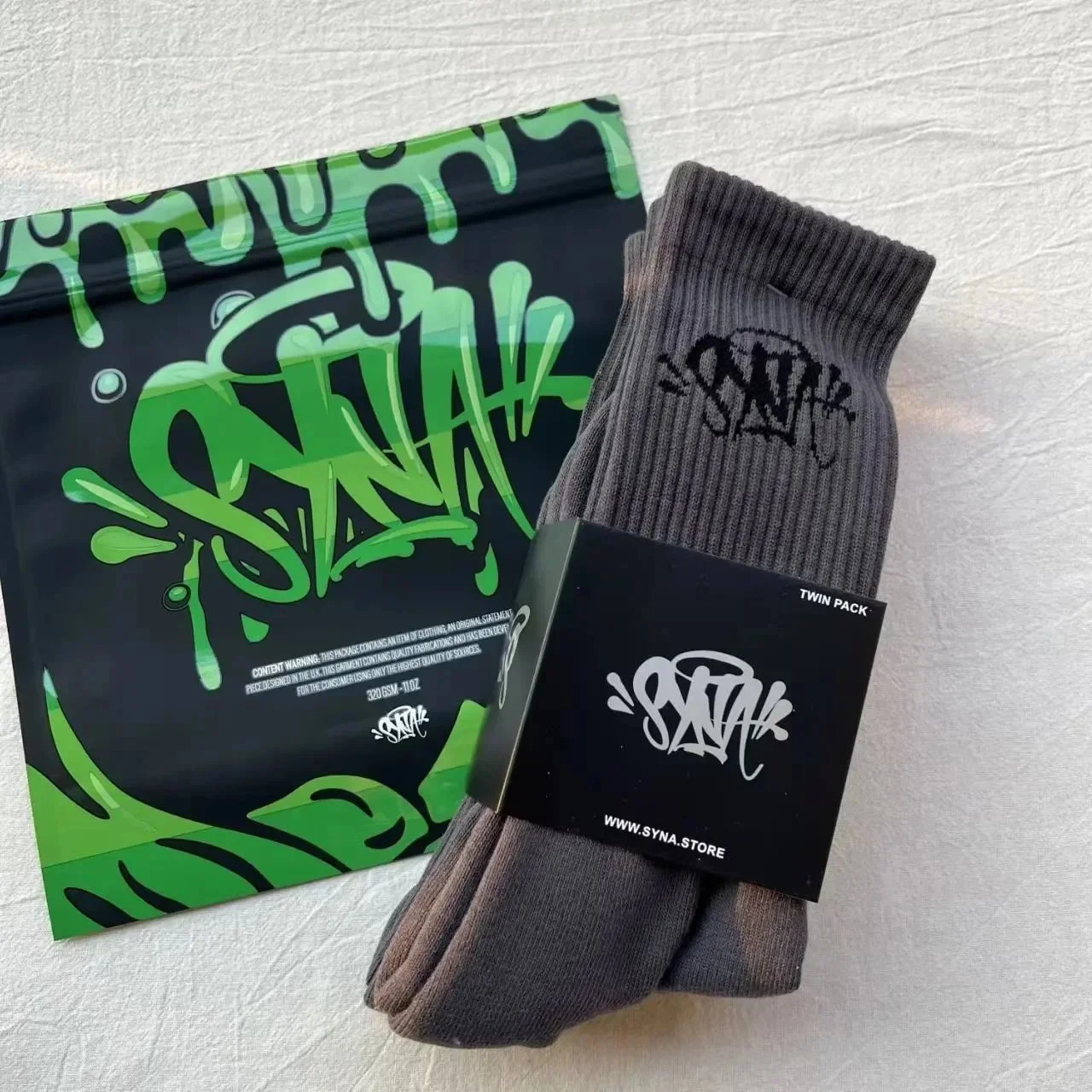 Syna Black Socks